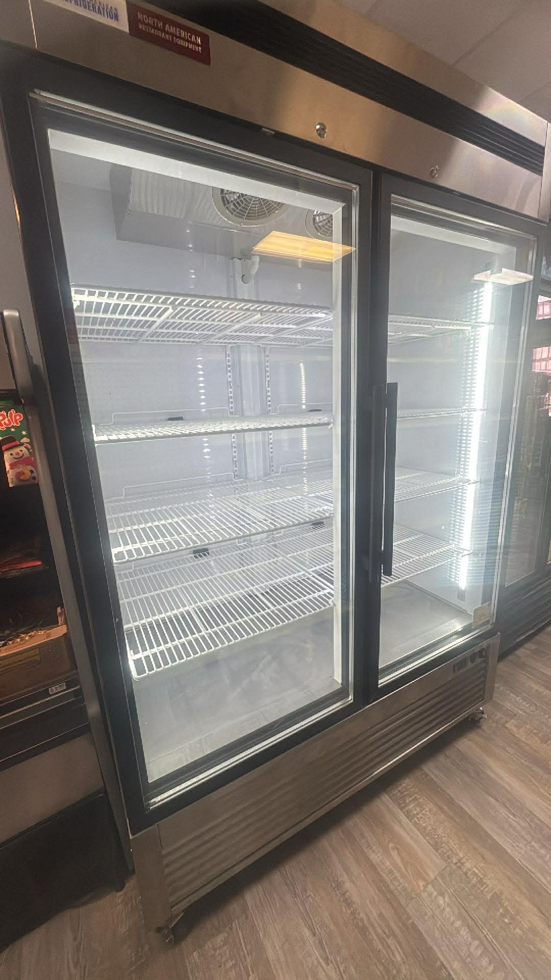 Commercial refrigerator glass door unit